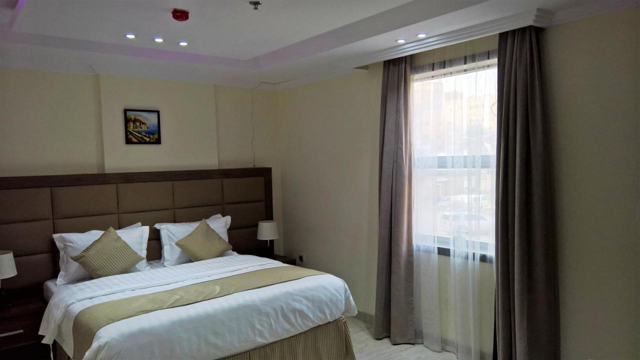 Gold Palace Serviced Apartments Jeddah Exterior foto